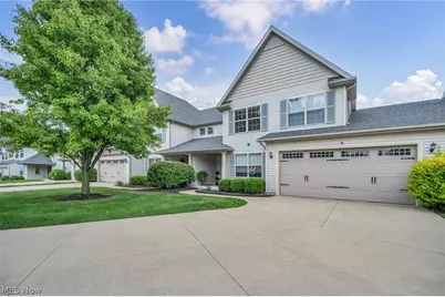 309 Lake Breeze Cove, Eastlake, OH 44095 - Photo 4