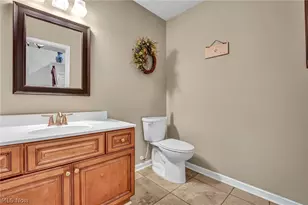 309 Lakebreeze Cove, Eastlake, OH 44095 - Photo 40