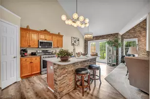 309 Lakebreeze Cove, Eastlake, OH 44095 - Photo 22