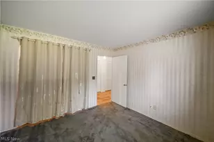 609 Thomas St, Belpre, OH 45714 - Photo 22