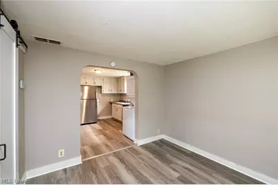 796 Lindsay Avenue, Akron, OH 44306 - Photo 4