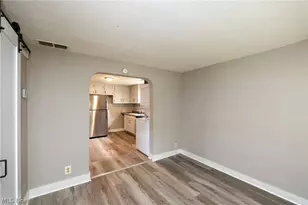 796 Lindsay Ave, Akron, OH 44306 - Photo 4