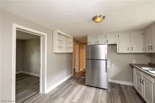 796 Lindsay Ave, Akron, OH 44306 - Photo 10