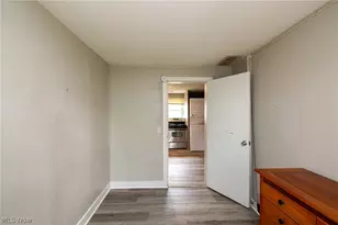 796 Lindsay Ave, Akron, OH 44306 - Photo 14