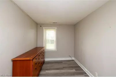 796 Lindsay Avenue, Akron, OH 44306 - Photo 14
