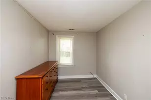 796 Lindsay Ave, Akron, OH 44306 - Photo 14