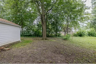 796 Lindsay Avenue, Akron, OH 44306 - Photo 20