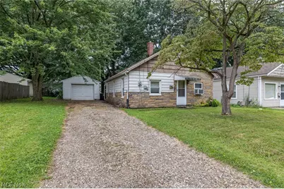 796 Lindsay Avenue, Akron, OH 44306 - Photo 2