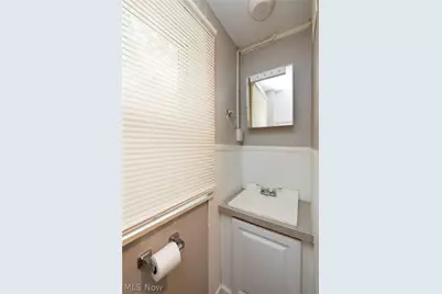 796 Lindsay Avenue, Akron, OH 44306 - Photo 18