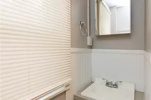 796 Lindsay Ave, Akron, OH 44306 - Photo 18