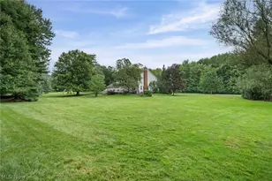 8572 Lake in the Woods Trail, Chagrin Falls, OH 44023 - Photo 36