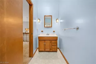 8572 Lake in the Woods Trail, Chagrin Falls, OH 44023 - Photo 28