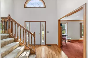 8572 Lake in the Woods Trail, Chagrin Falls, OH 44023 - Photo 4