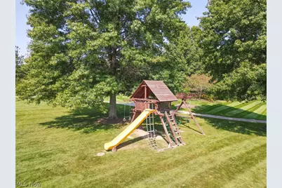 8572 Lake in The Woods Trail, Chagrin Falls, OH 44023 - Photo 46