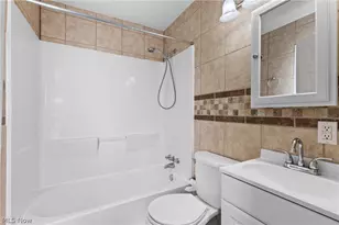 523 Washington St, Martins Ferry, OH 43935 - Photo 36