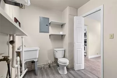 523 Washington Street, Martins Ferry, OH 43935 - Photo 30