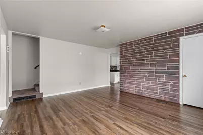 523 Washington Street, Martins Ferry, OH 43935 - Photo 10