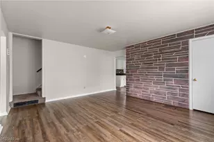 523 Washington St, Martins Ferry, OH 43935 - Photo 10