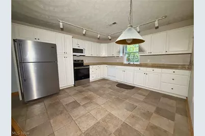 46567 Winston Drive, East Liverpool, OH 43920 - Photo 12