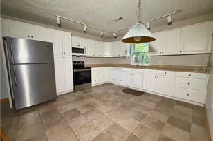 46567 Winston Dr, East Liverpool, OH 43920 - Photo 12