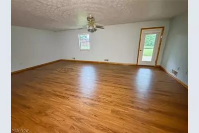 46567 Winston Drive, East Liverpool, OH 43920 - Photo 14