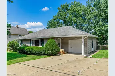335 E Huston Street, Barberton, OH 44203 - Photo 2