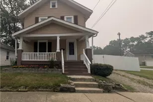 526 Grant Ave, Cuyahoga Falls, OH 44221 - Photo 2