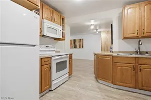 2287 W 42nd St, Loveland, OH 44113 - Photo 30