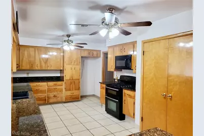 1731 W 36th Street, Lorain, OH 44053 - Photo 14