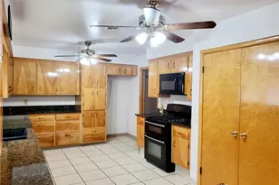 1731 W 36th St, Lorain, OH 44053 - Photo 14