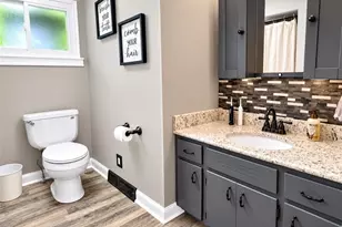 1739 Evergreen Park Dr, Coshocton, OH 43812 - Photo 10