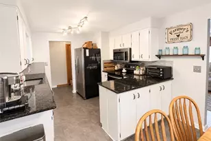 1739 Evergreen Park Dr, Coshocton, OH 43812 - Photo 8