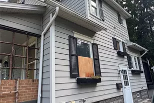 1303 Big Falls Ave, Akron, OH 44310 - Photo 2