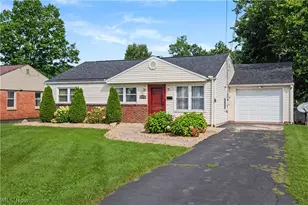 120 Centervale Ave, Youngstown, OH 44512 - Photo 2