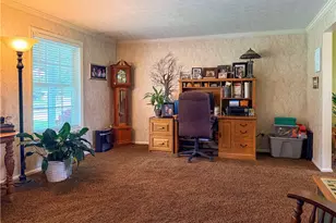 770 Woodview Dr, Ashland, OH 44805 - Photo 6
