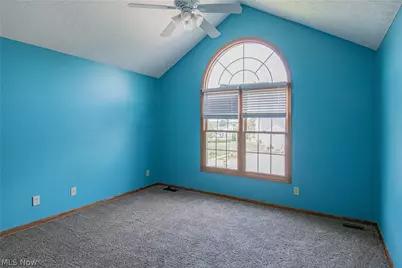 11002 Trenton Road NW, Uniontown, OH 44685 - Photo 24