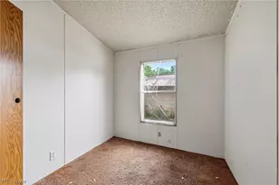 10938 Leader Rd, Chardon, OH 44024 - Photo 10