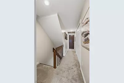 3221 Mariners Island Drive NW, Canton, OH 44708 - Photo 18