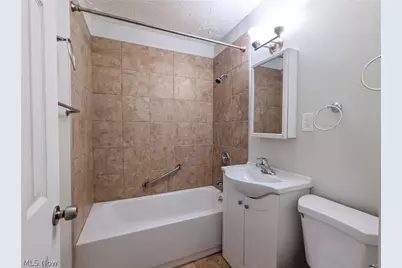 12722 Emery Avenue, Loveland, OH 44135 - Photo 14