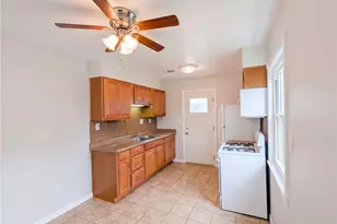 12722 Emery Ave, Loveland, OH 44135 - Photo 8