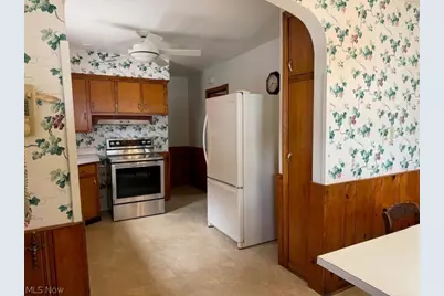 2614 E Erie Avenue, Lorain, OH 44052 - Photo 6