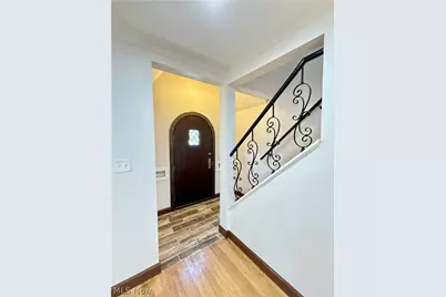 2045 Reveley Avenue, Oakwood, OH 44107 - Photo 2