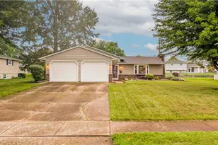 3002 Hinde Ave, Sandusky, OH 44870 - Photo 2