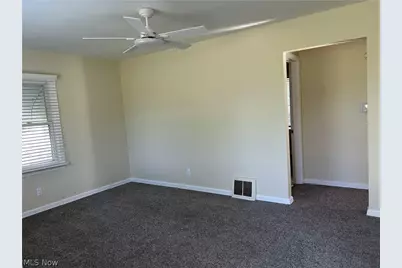682 Barbara Avenue, Akron, OH 44306 - Photo 2