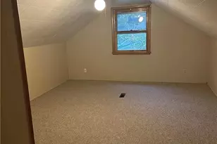 9934 Georgetown St NE, Louisville, OH 44641 - Photo 8
