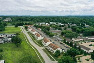 1563 Whitehall Blvd, Kent, OH 44240 - Photo 2