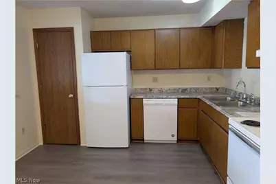 1563 Whitehall Boulevard, Kent, OH 44240 - Photo 22