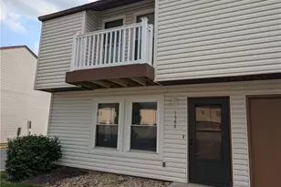 1565 Whitehall Blvd, Kent, OH 44240 - Photo 4