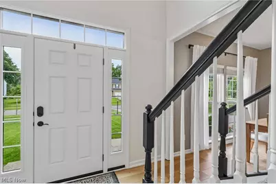 3821 Woodglen Avenue, Norton, OH 44203 - Photo 2