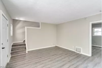 233 Sobul Avenue, Akron, OH 44305 - Photo 10